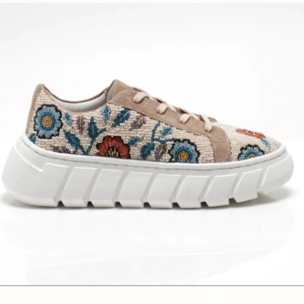 FREE PEOPLE | VIEW FROM THE TOP - SAND fully beaded sneakers - Picture 4 of 14